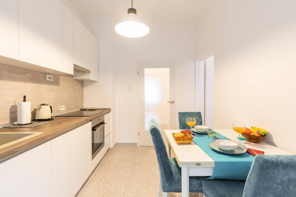 Ferienwohnung Petrova Street Zagreb Exterior foto